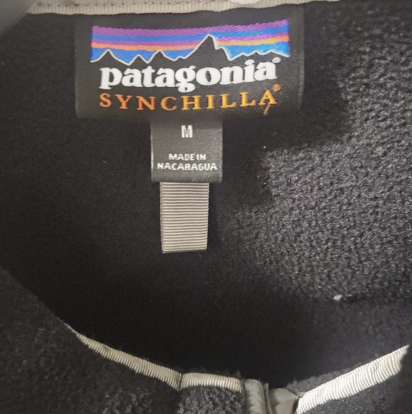 Patagonia Synchilla Black Fleece Jacket. - Picture 8 of 8